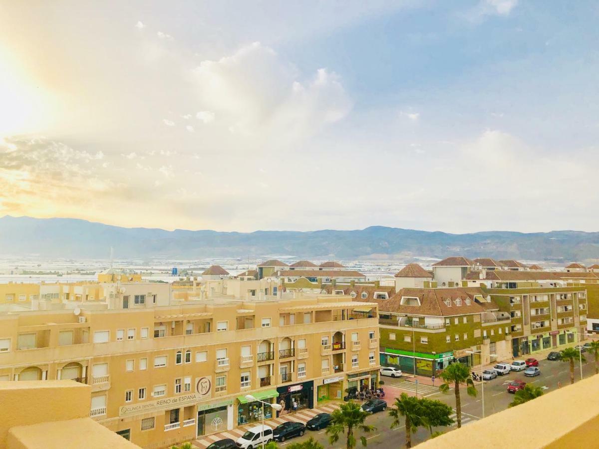 Atico Deluxe Entre Centro Y Playa Salinas Con Terraza, Wifi, Piscina Climatizada, Gym, Sauna Y Garaje -Smart Tv 滨海罗克塔斯 外观 照片